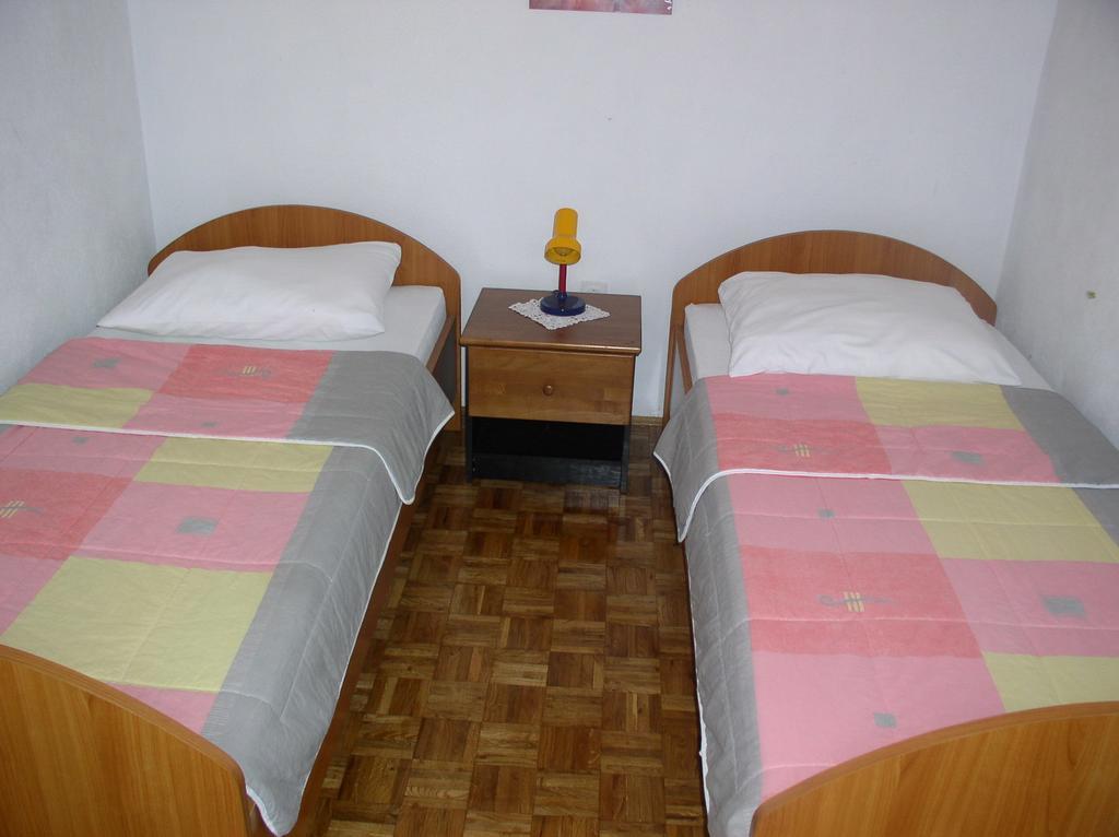 Apartment Lana Привлака Экстерьер фото